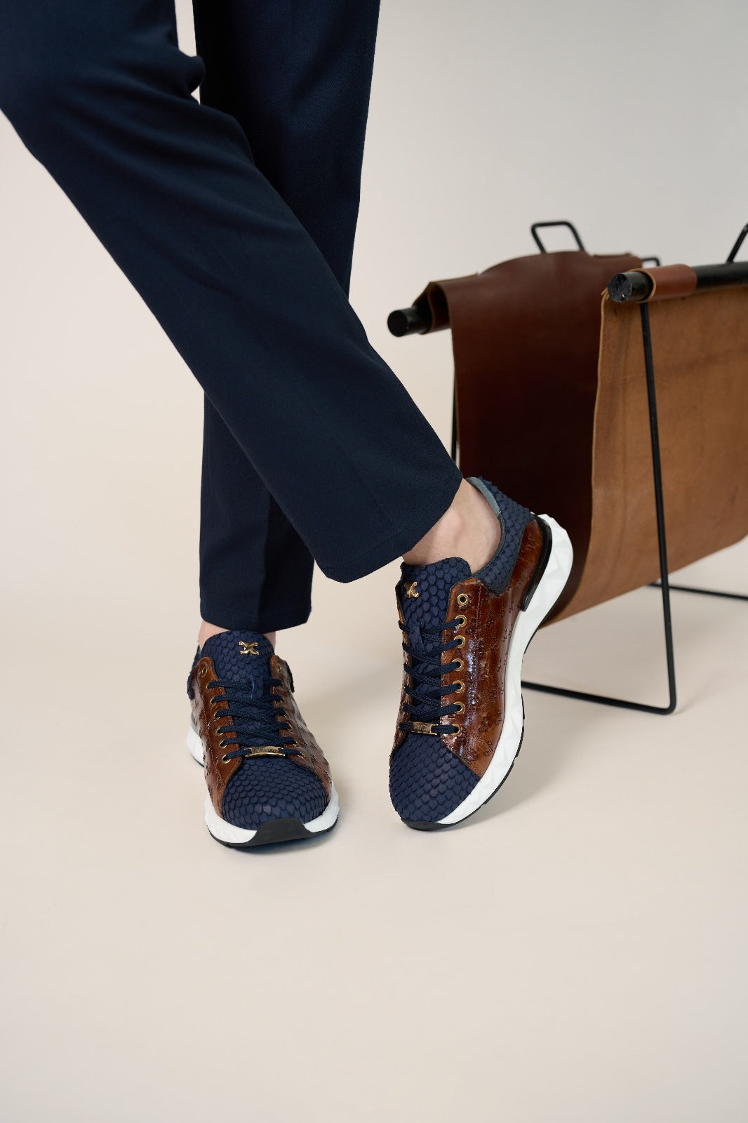 The Caesars Navy & Tan Leather Men Sneaker